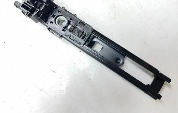 Mercedes-Benz EQC Seat belt height adjuster A0008600388