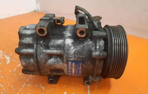 Volvo S40 Air conditioning (A/C) compressor (pump) SD7V16