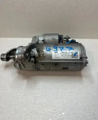 Mercedes-Benz B W246 W242 Starter motor 057911022