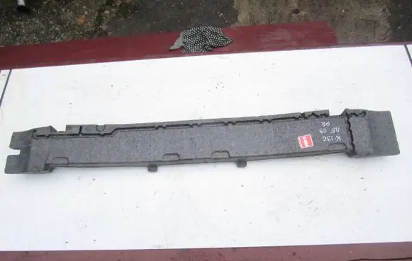 Front bumper foam support bar