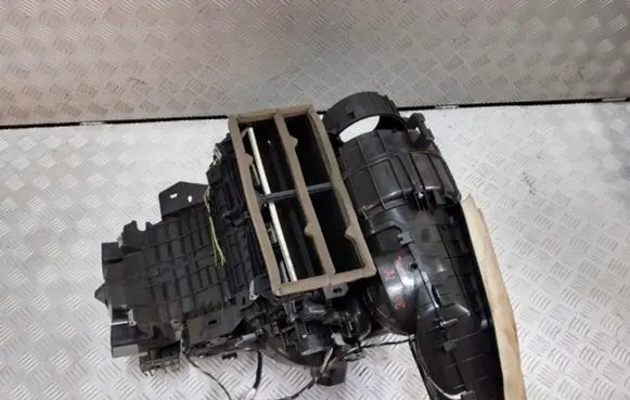 Peugeot 308 Interior heater climate box assembly 9807731880