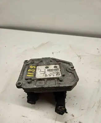 Opel Zafira A Engine control unit/module 55555600 4102019443 5WK9393