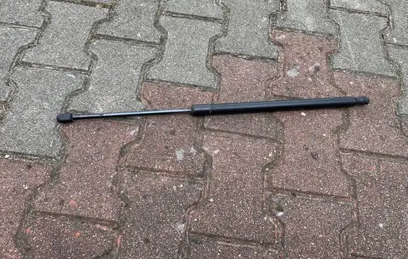 KIA Carnival Tailgate/trunk strut/damper 817814D010