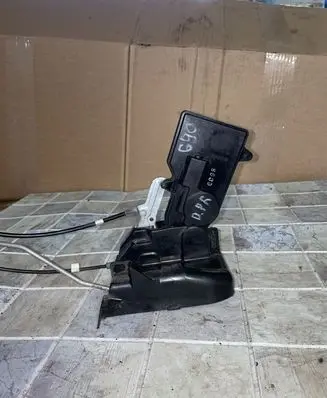 Mazda 6 Front door lock B13SPLR