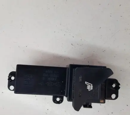 KIA Sportage Seat heating switch 4912011110