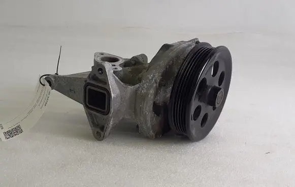 Chevrolet Camaro Water pump 25201450 211860511M3 545297251