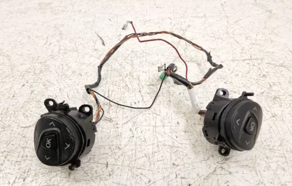 Ford C-MAX II Steering wheel buttons/switches AM5T14K147 AM5T14K147BA AM5T14K147AA