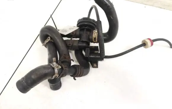 Saab 9-5 Coolant heater control valve 90566947 90566948