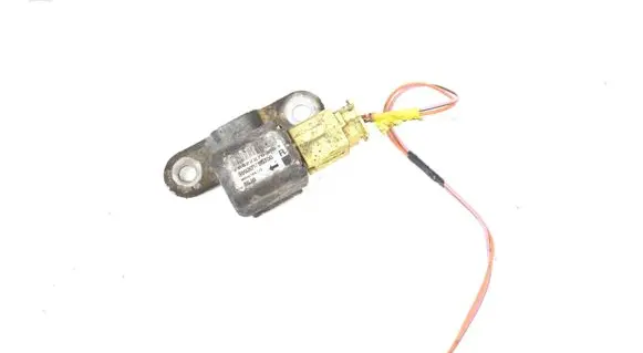 Suzuki Grand Vitara II Airbag deployment crash/impact sensor 3893065J00