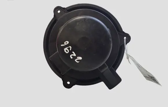 KIA Carens II Heater fan/blower
