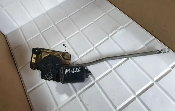 Mazda 626 Front wiper linkage and motor