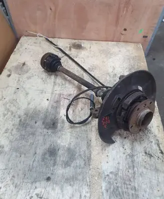 BMW 3 E90 E91 Rear wheel hub 6783665