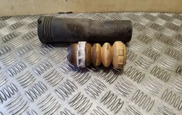 Volkswagen PASSAT B8 Rear shock absorber damper bump stop 5Q0513425J 5Q0511357H