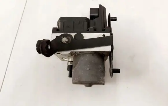 BMW 7 E65 E66 ABS Pump 6766847