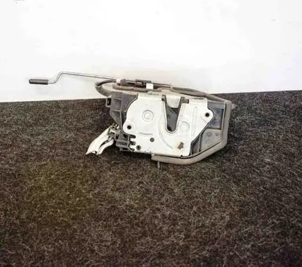 BMW 5 E60 E61 Front door lock 7202146