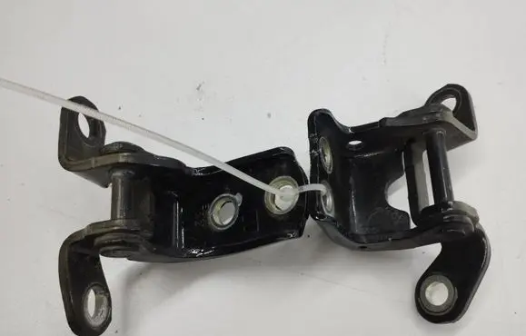 Rear door hinge set