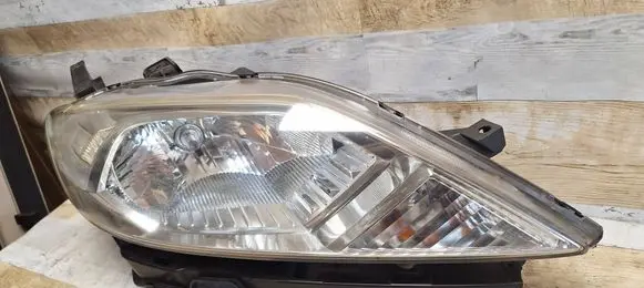 Honda FR-V Headlight/headlamp E1320