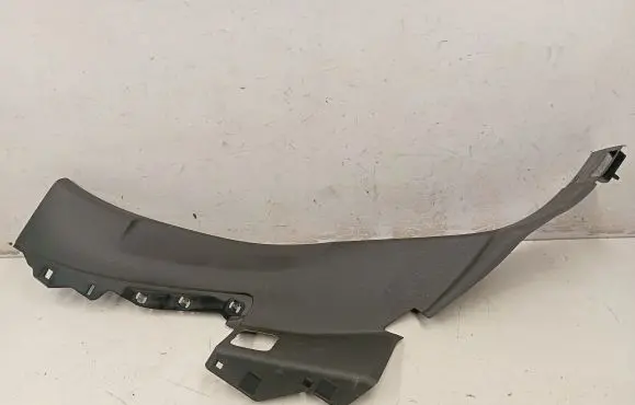 Audi Q7 4M Rear seat side bottom trim 4M0867767F