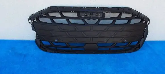 Front bumper upper radiator grill