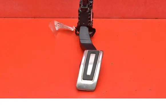 Skoda Octavia 985 Accelerator throttle pedal 5Q1723503K