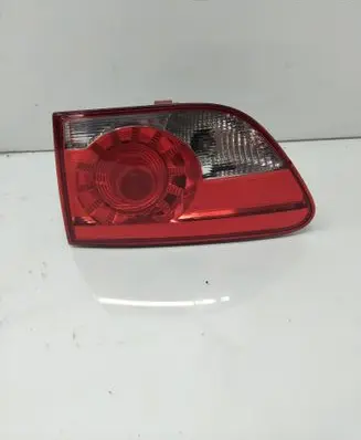 Tailgate rear/tail lights