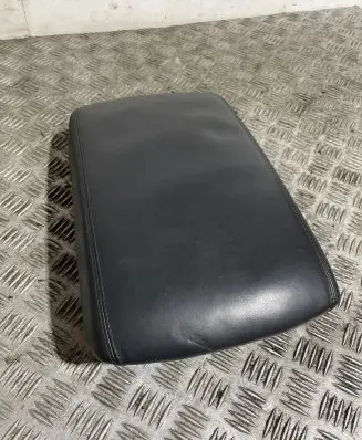 Audi A8 S8 D4 4H Armrest 4H0035707 4H0863075L