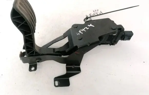 Peugeot 807 Accelerator throttle pedal 1400838680 6PV00908309
