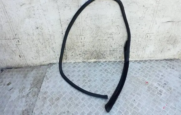 Audi Cabriolet B3 8G Front door rubber seal 895837838B