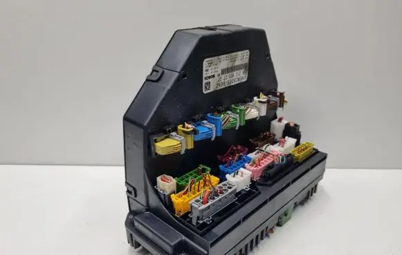 Mercedes-Benz CLS C218 X218 SAM control unit A2129002727 2129002727