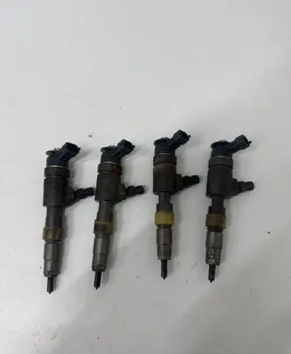 Peugeot Partner Fuel injector 0445110340