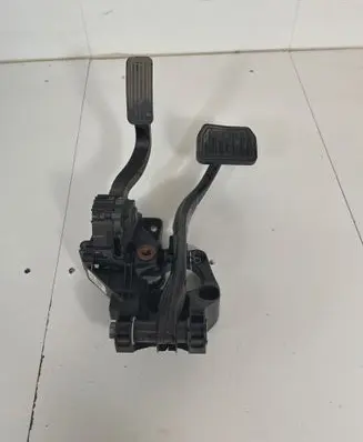 Tesla Model 3 Pedal assembly 104469100D