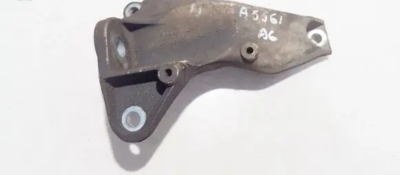 Audi A6 S6 C5 4B Engine mounting bracket 8d0399114aj