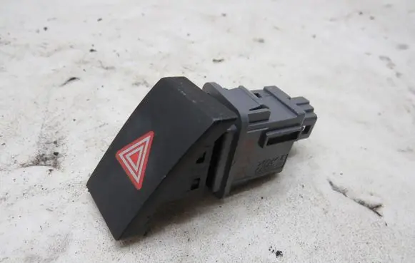 Toyota Verso Hazard light switch KRIS235789