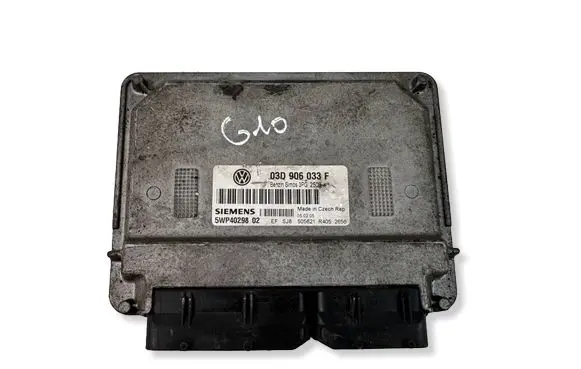 Volkswagen Polo V 6R Engine control unit/module 03D906033F 5WP4029802 3PG2506