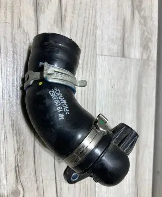 Nissan Micra K14 EGR valve line/pipe/hose 147138070R