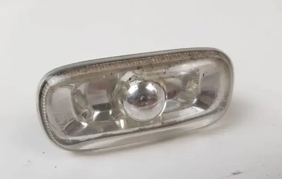 Audi A4 S4 B6 8E 8H Front fender indicator light 8E0949127