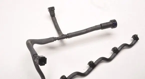 Volvo S90, V90 Fuel return line/hose 