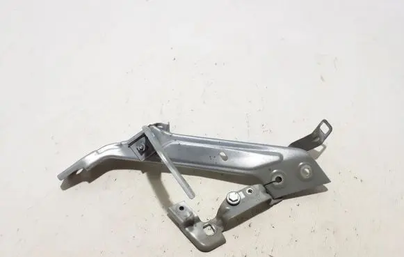 Fender mounting bracket
