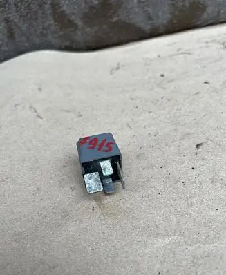 Mercedes-Benz GLC X253 C253 Other relay A0025428819 F915