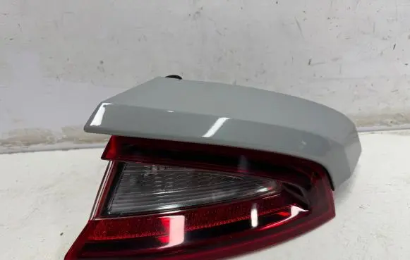 KIA Stinger Rear/tail lights 92402J5