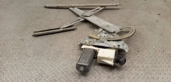 Toyota Corolla E120 E130 Front door window regulator with motor 6982002130