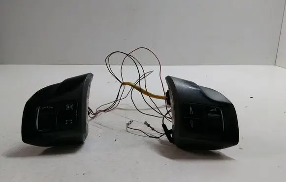 Opel Zafira B Multifunctional control switch/knob 13208858