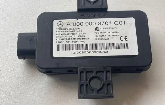 Mercedes-Benz E C207 W207 Tire pressure control unit A0009003704 A0009020417 03007DAT