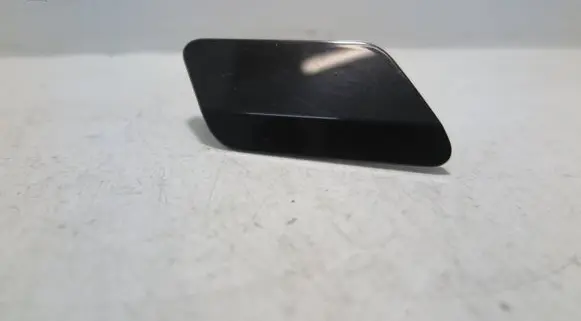 BMW X4 F26 Headlight washer spray nozzle cap/cover 8056992