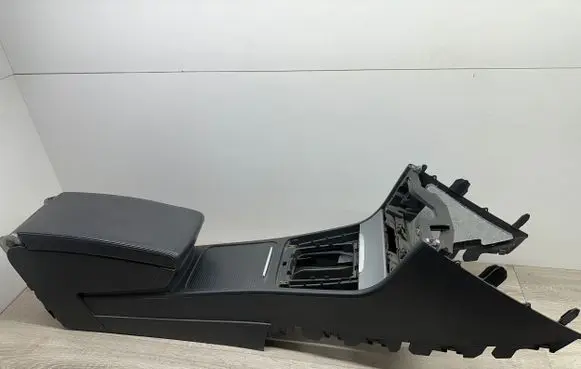 Volkswagen PASSAT CC Center console 3C0863319AP 1337305321