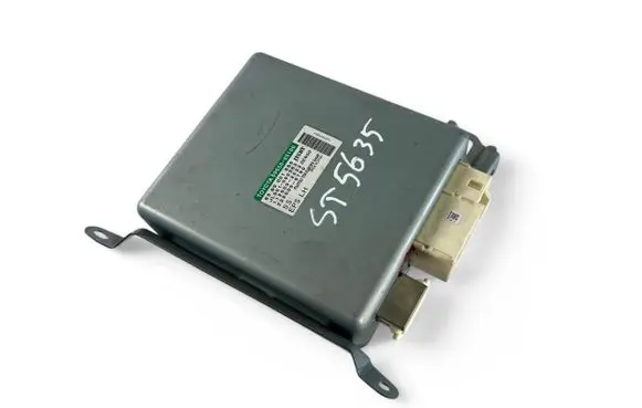 Toyota Avensis T270 Engine control unit/module ECU 8965005100