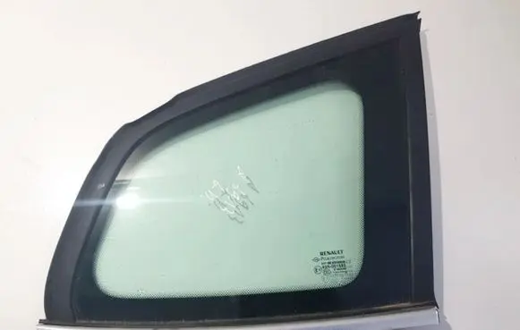 Renault Laguna III Rear side window