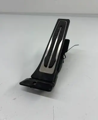 BMW 3 G20 G21 Accelerator throttle pedal 6871053