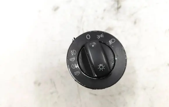 Audi A4 S4 B7 8E 8H Light switch 8E0941531C