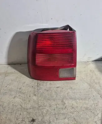 Volkswagen PASSAT B5 Rear/tail lights 3B5945095F